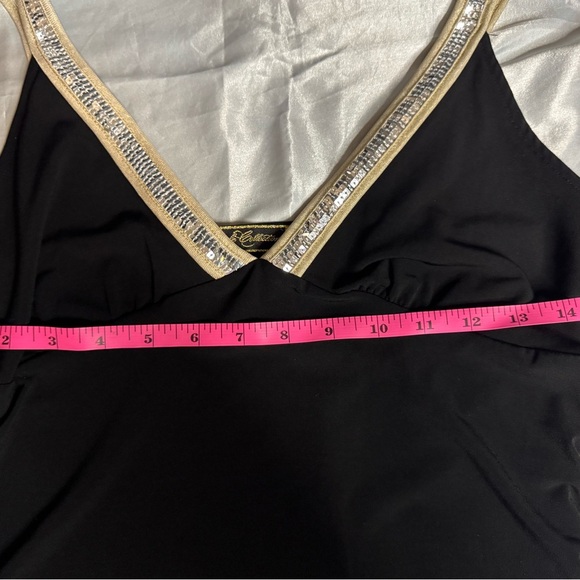 Elegant Black and Gold tank top - Picture 3 of 4